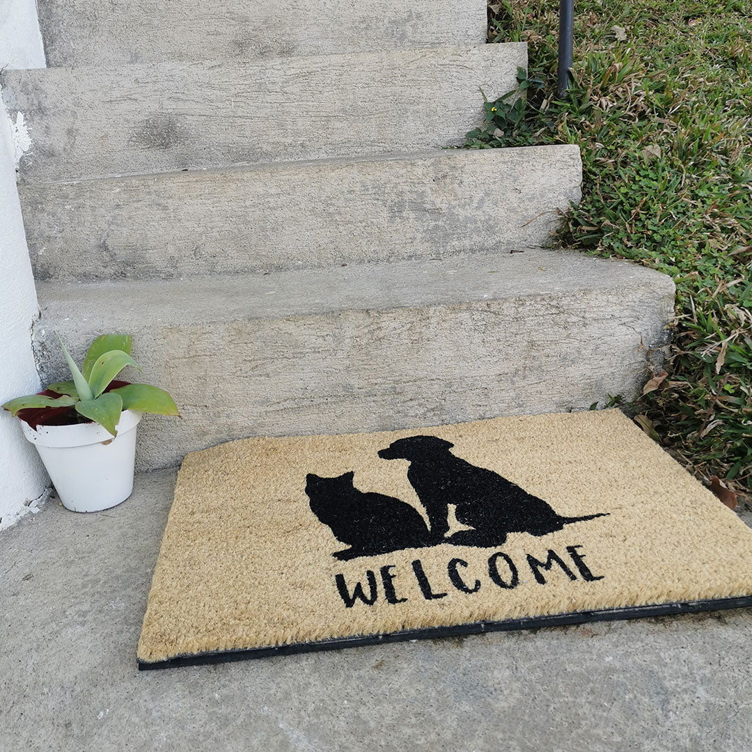 Pets Welcome Doormat